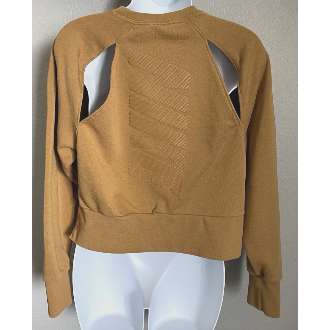 Nike Versa Slash Dri Fit Sweatshirt Womens Xs Yellow Long Sleeve Cropped Sweater